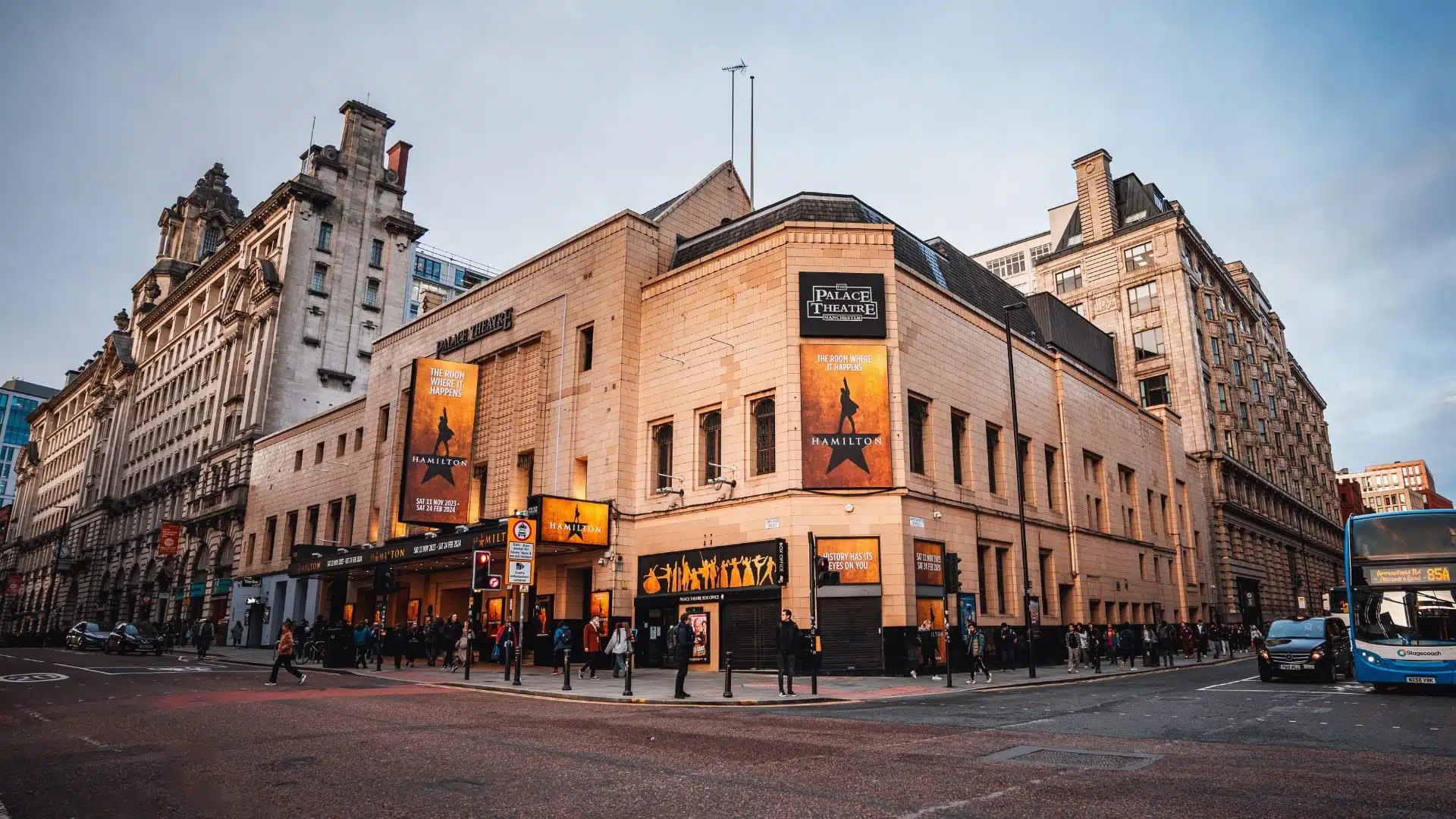 Palace Theatre Manchester exterior